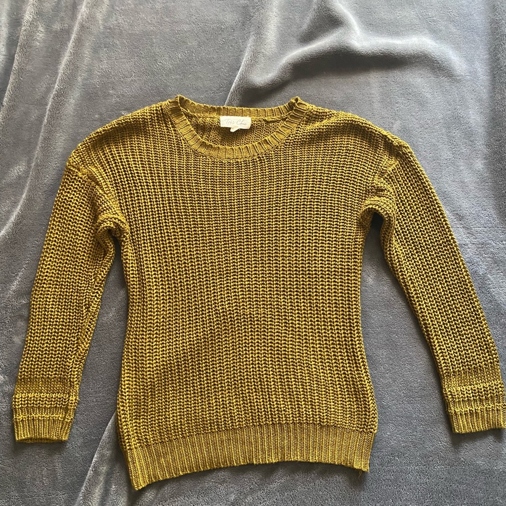Très Chic Cable Knit Sweater